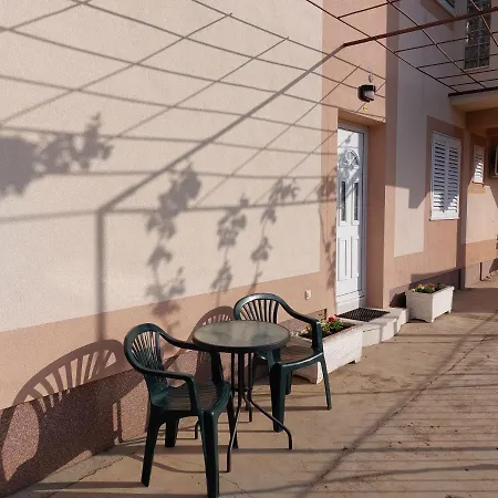 Apartman Modrika *